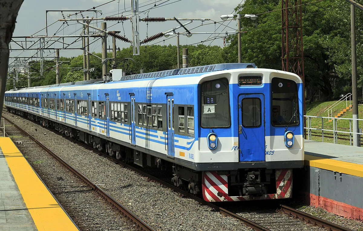 J37_395_Bf_Remedios_de_Escalada,_M.4062