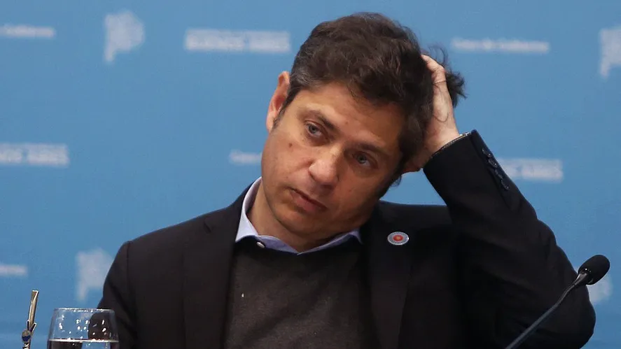 axel-kicillof-se-agarra-cabeza-1-se-lamenta-16