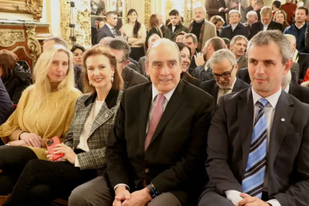 nota-1737617-fraude-venezuela-horas-volvieron-tensar-vinculo-entre-mondino-karina-milei-1088333