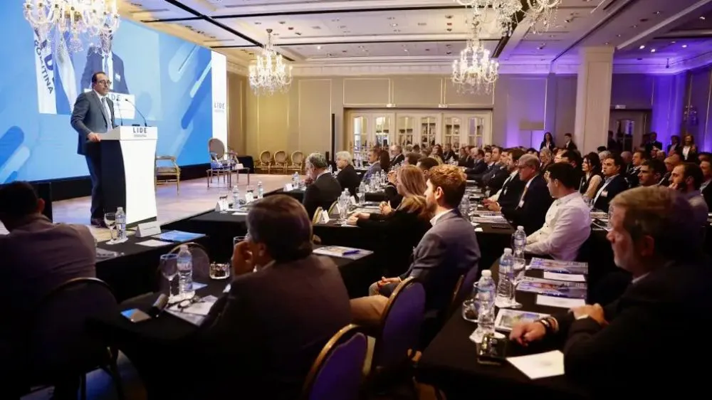 nota-1733479-energia-circulo-rojo-rechazo-bonos-ante-deuda-gobierno-dejo-advertencia-milei-1084158