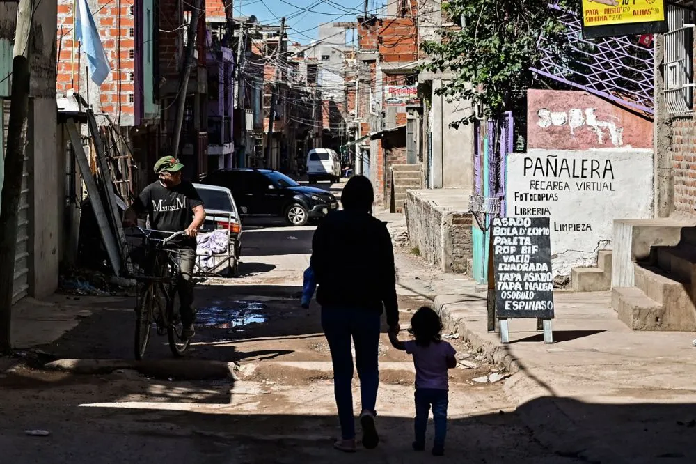 nota-1734080-para-pobreza-toco-techo-duplico-indigencia-1084771