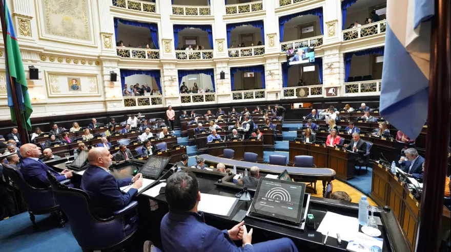 20251111075914_camara