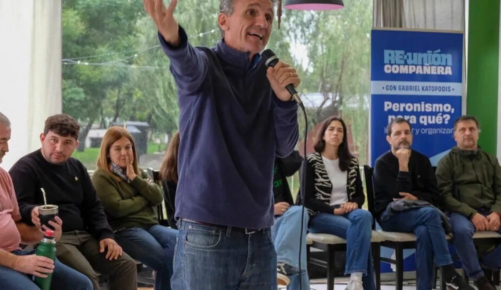 nota-1732132-katopodis-recorre-provincia-busca-reorganizar-peronismo-1082784