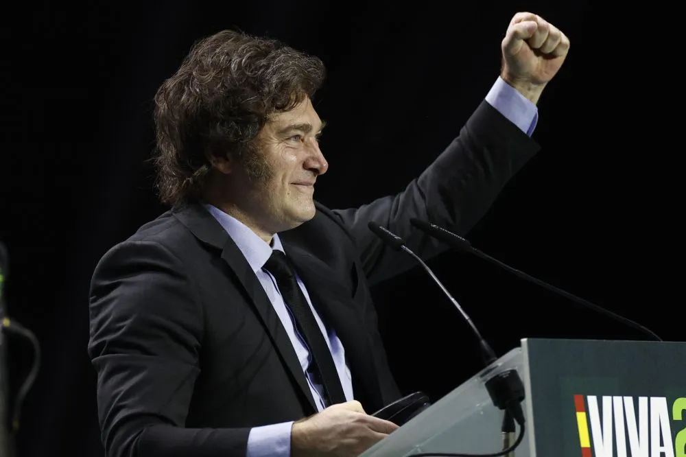 nota-1736104-gobierno-prepara-primer-paso-legal-para-privatizaciones-1086809