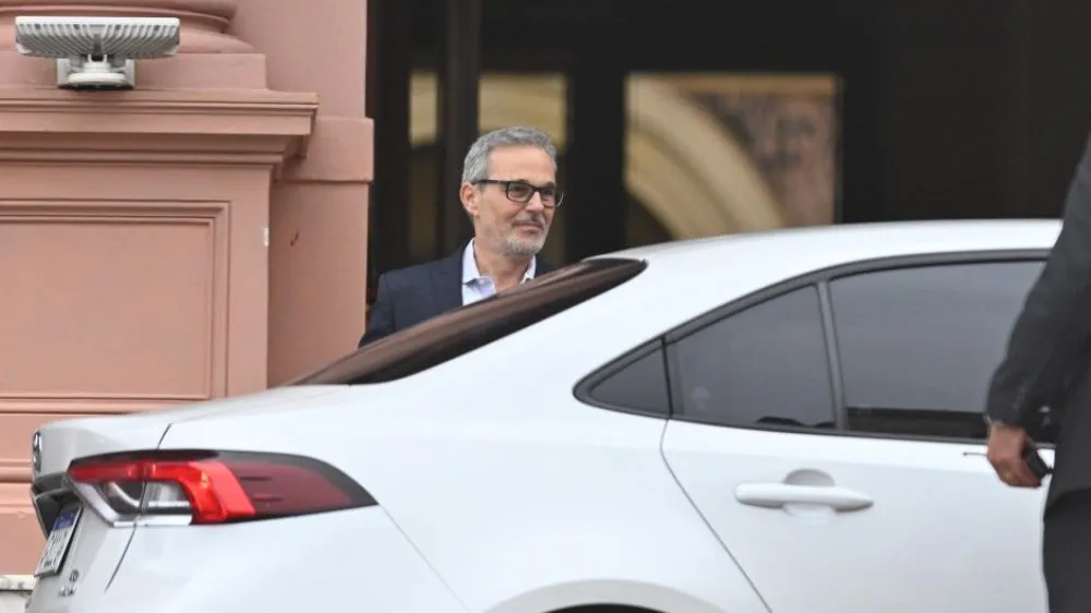 nota-1733854-gobierno-analiza-modificar-programa-medico-obligatorio-para-evitar-quiebra-sistema-1084540