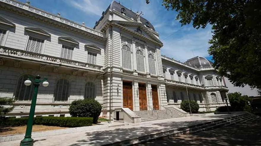 20251110072402_corte