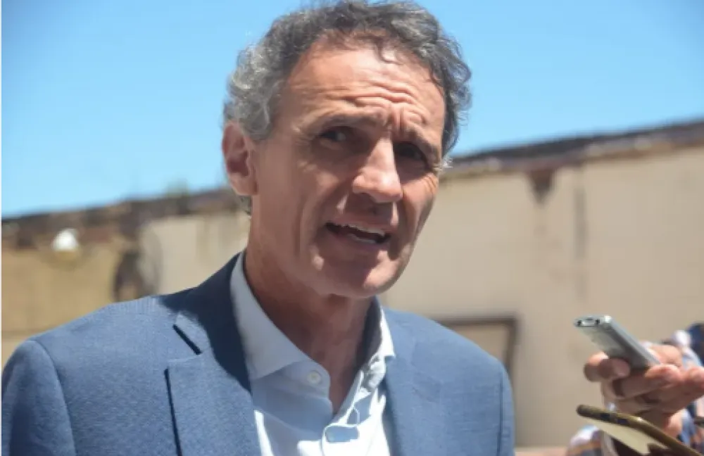 nota-1729807-gabriel-katopodis-milei-presidente-disfruta-provincias-quebradas-1080366