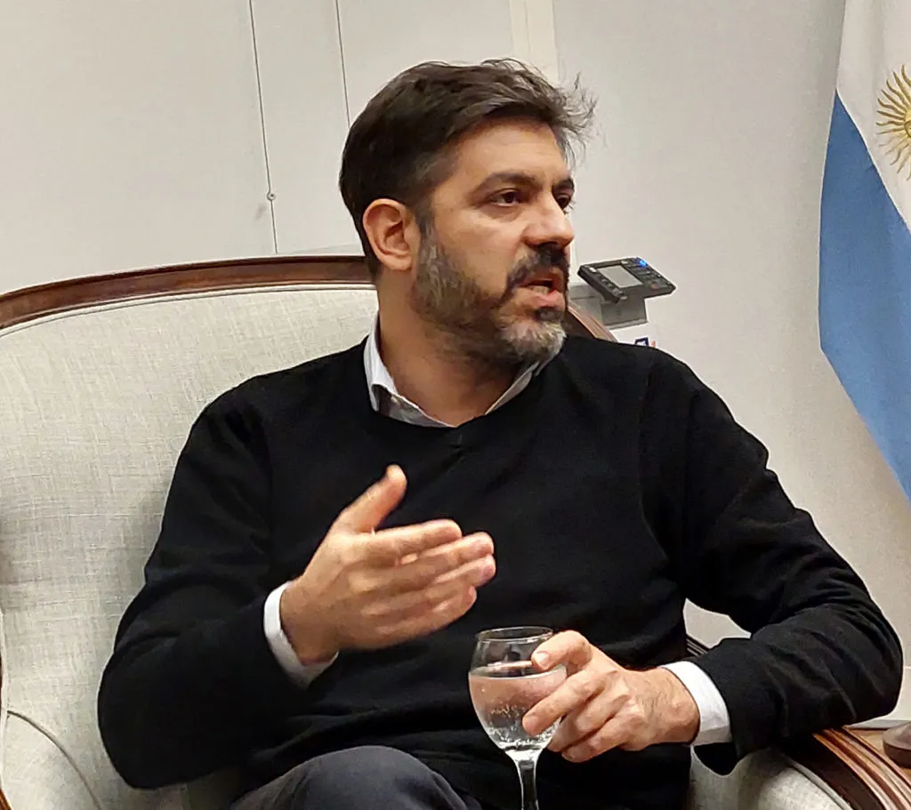 carlosbianco2-1024x911