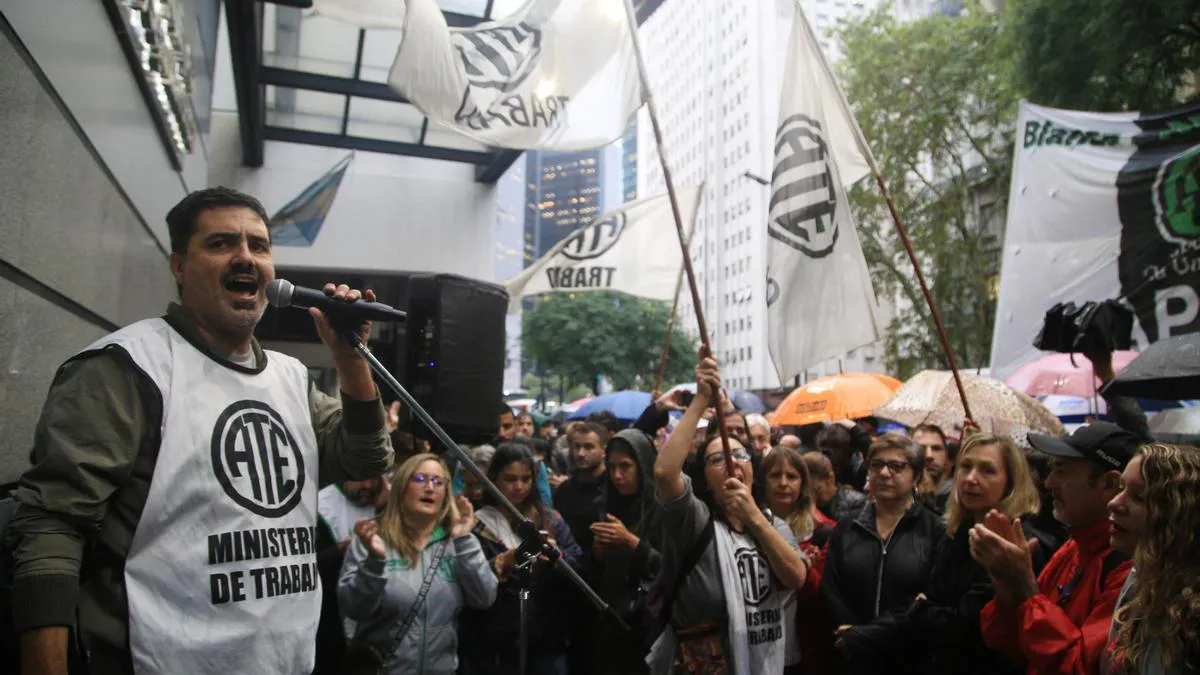 d5bc231e-8f6e-4951-82cb-3d20f2e991f0_16-9-discover-aspect-ratio_default_0